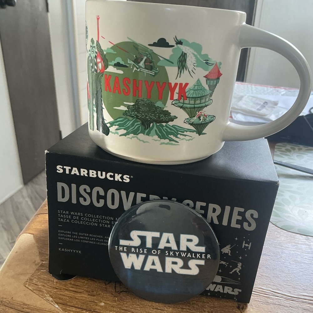 NEW(2024) STARBUCKS DISNEYLAND LARGE  STAR WARS FOFFEE MUG